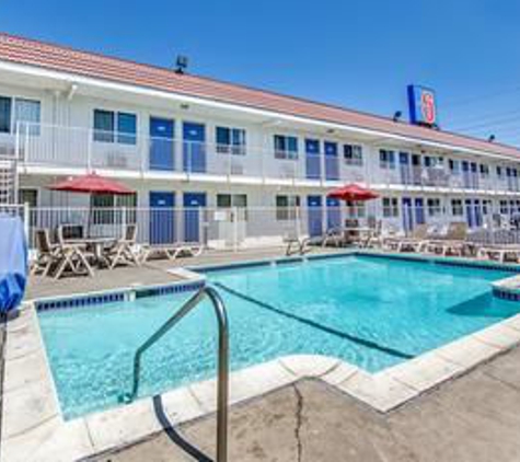 Motel 6 - Stockton, CA