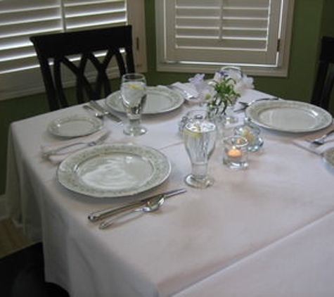 Old Towne Carmel Bed & Breakfast - Carmel, IN