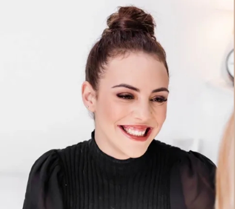 aGlo Salon & Skin Clinic - Mooloolaba, QLD