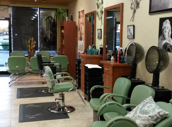 Styles By Kat Unisex Salon - Pembroke Pines, FL