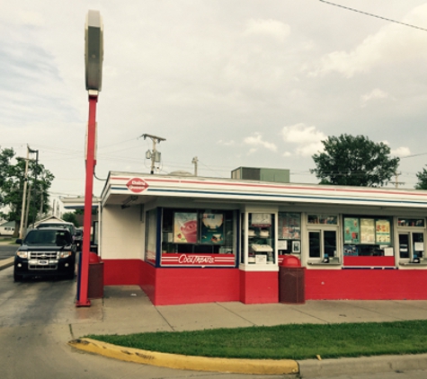 Dairy Queen - Portland, IN. MENUE on the Windows