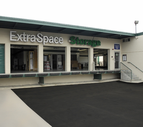 Extra Space Storage - Newton, MA