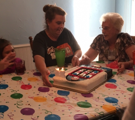 Brown's Bakery - Oklahoma City, OK. Mom and her slot machine cake!  She absolutely loved it!