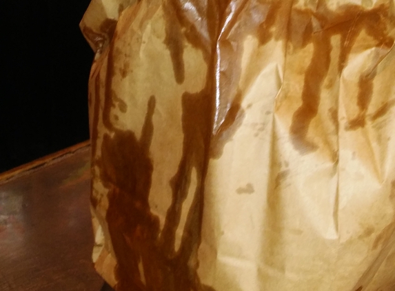 Bayou City Wings - Baytown, TX. Very bad packaging.