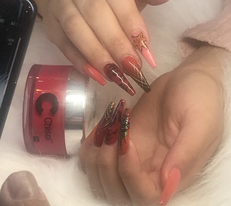 fabulash nails and dayspa - Rocklin, CA