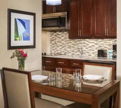 Homewood Suites by Hilton Miami Dolphin Mall - Sweetwater, FL