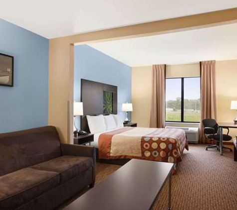 Super 8 by Wyndham Pennsville/Wilmington - Pennsville, NJ