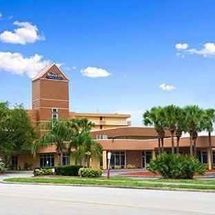 Baymont Inn & Suites - Kissimmee, FL