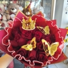 Yareli's Flowers & Party Supplies gallery