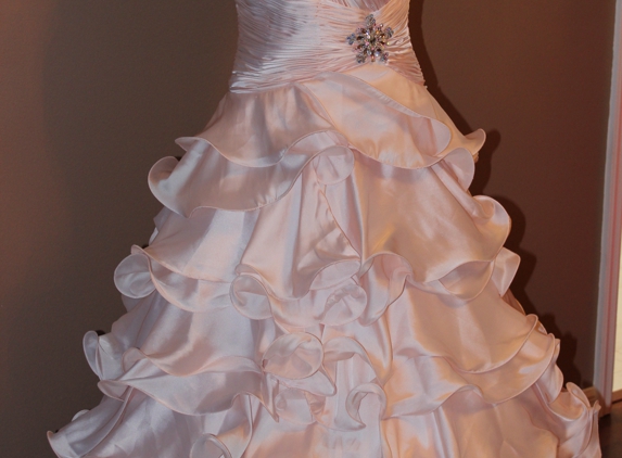 Dream Gown Bridal - Hudson, FL
