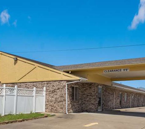 Econo Lodge - Concordia, MO