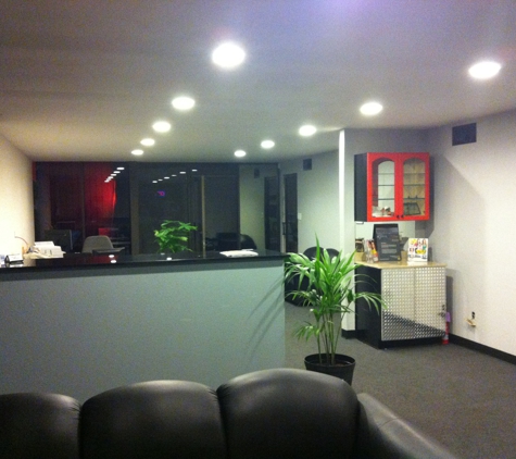 First Call Auto Glass - Oceanside, CA. our comfortable office