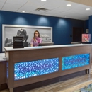 Hampton Inn & Suites Syracuse North Airport Area - Hotels