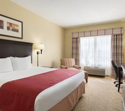 Country Inns & Suites - Moline, IL