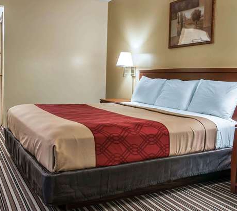 Econo Lodge - Paw Paw, MI