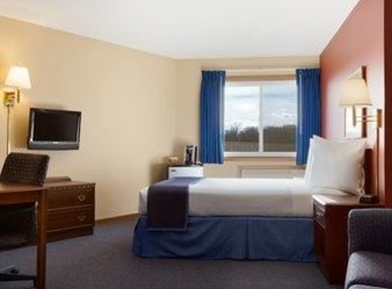 Travelodge by Wyndham Motel of St Cloud - Saint Cloud, MN