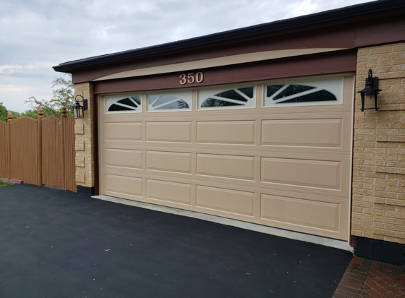 GK1 GARAGE DOORS - Wheaton, IL