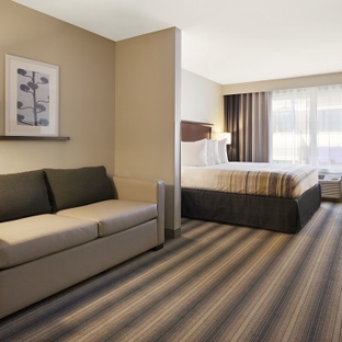 Country Inns & Suites - Roseville, MN