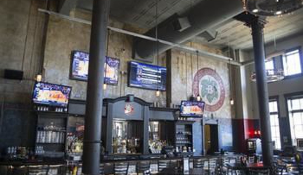 Brewhouse Inn & Suites - Milwaukee, WI