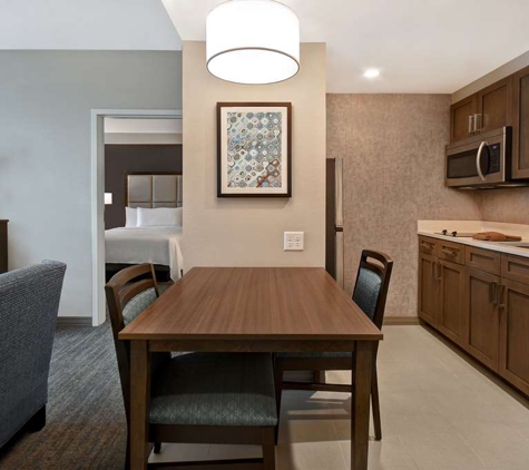 Homewood Suites by Hilton Orlando at FLAMINGO CROSSINGS Town Center - Winter Garden, FL