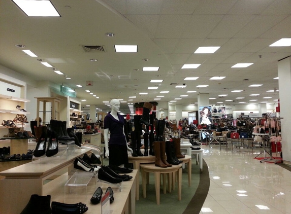 Macy's - Altamonte Springs, FL