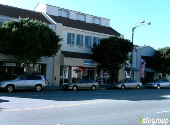 Oakley's Barber Shop - Los Angeles, CA