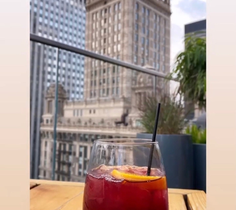 Cerise Rooftop - Chicago, IL