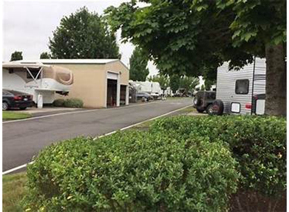 Phoenix RV Park - Salem, OR