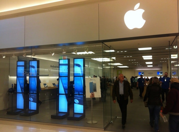 Apple Store - Minneapolis, MN