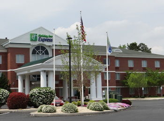 Holiday Inn Express & Suites Salisbury - Delmar - Delmar, MD