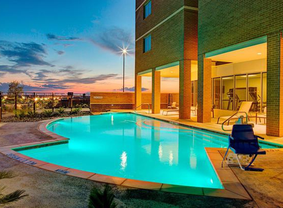 Courtyard by Marriott - Carrollton, TX