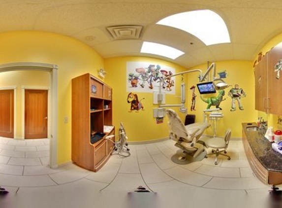 1st Family Dental of Fox Valley - Aurora, IL