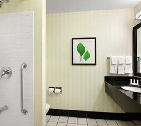 Fairfield Inn & Suites - Marietta, OH