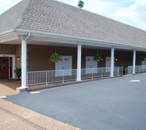 Dickson Funeral Home & Cremation Center - Dickson, TN