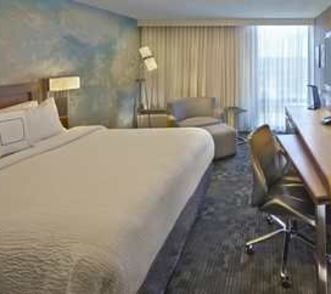 Courtyard by Marriott - Philadelphia, PA