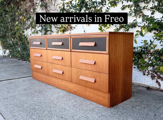 Aslett Antiques and Mid Century - Fremantle, WA