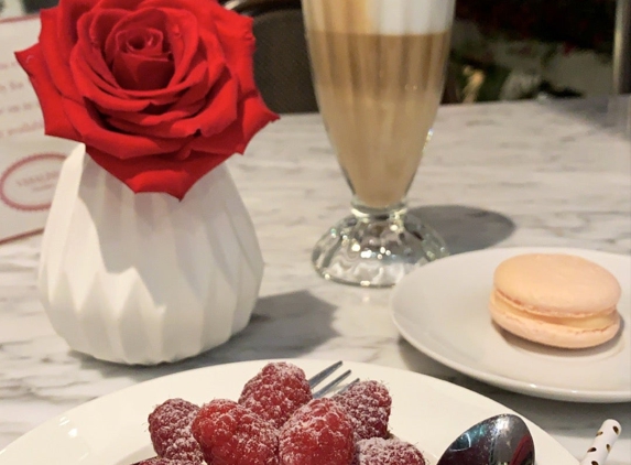 Vasalissa Chocolatier - Bal Harbour, FL