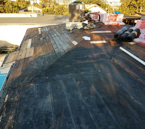 ESTRADAS ROOFING SOLUTIONS - Inglewood, CA