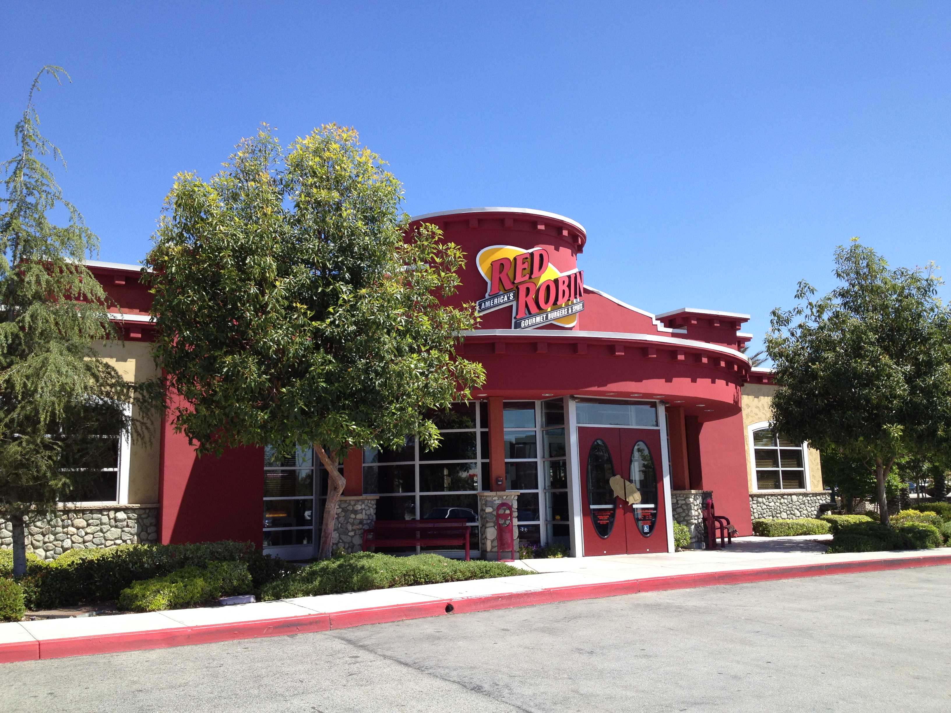 red-robin-gourmet-burgers-rancho-cucamonga-ca-91739