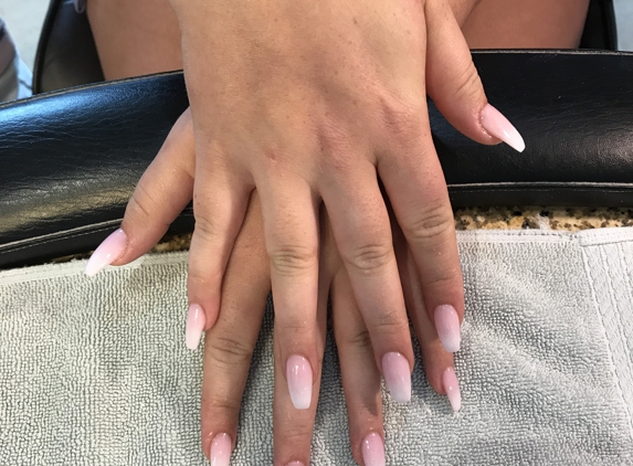 Highland Nail Spa - Richardson, TX