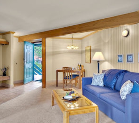 The Coachman Inn & Suites - Oak Harbor, WA