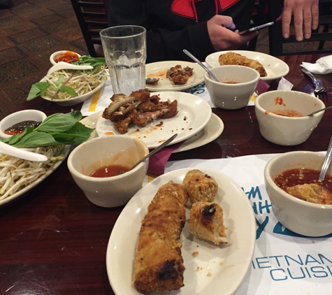 Cam Ranh Bay Restaurant - Burnsville, MN