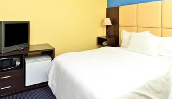 Americas Best Value Inn - North Kingstown, RI