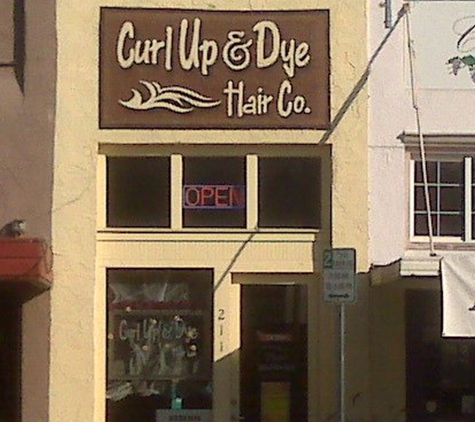 Curl Up & Dye Hair Co. - Puyallup, WA