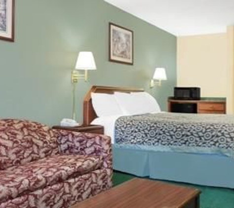 Days Inn by Wyndham Lincoln - Lincoln, AL