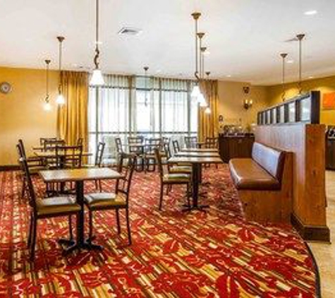 Comfort Suites Byron Warner Robins - Byron, GA