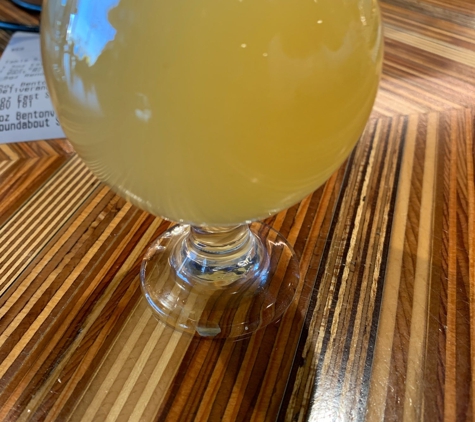 Uptown Kitchen + Taphouse - Rogers, AR