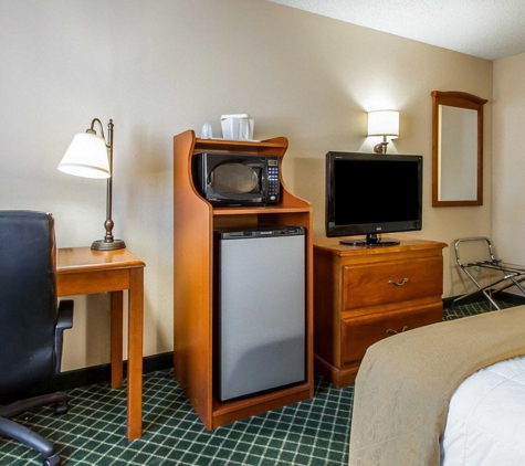 Quality Inn Burlington near Hwy 34 - Burlington, IA