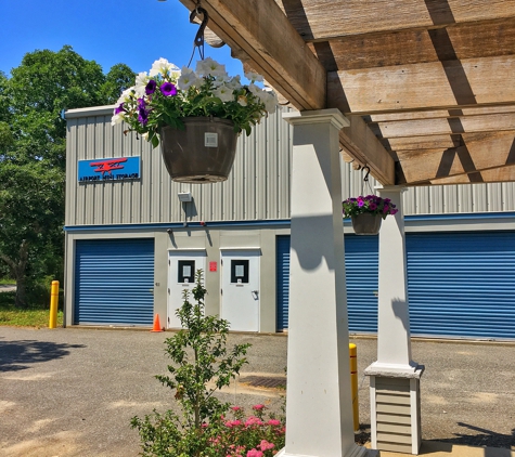 Airport Ministorage of Martha’s Vineyard - Edgartown, MA