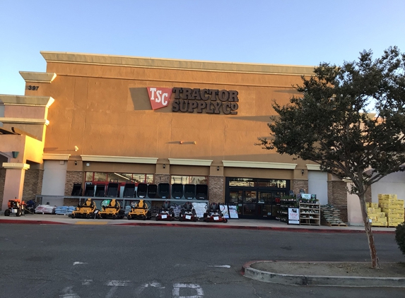 Tractor Supply Co - Moorpark, CA